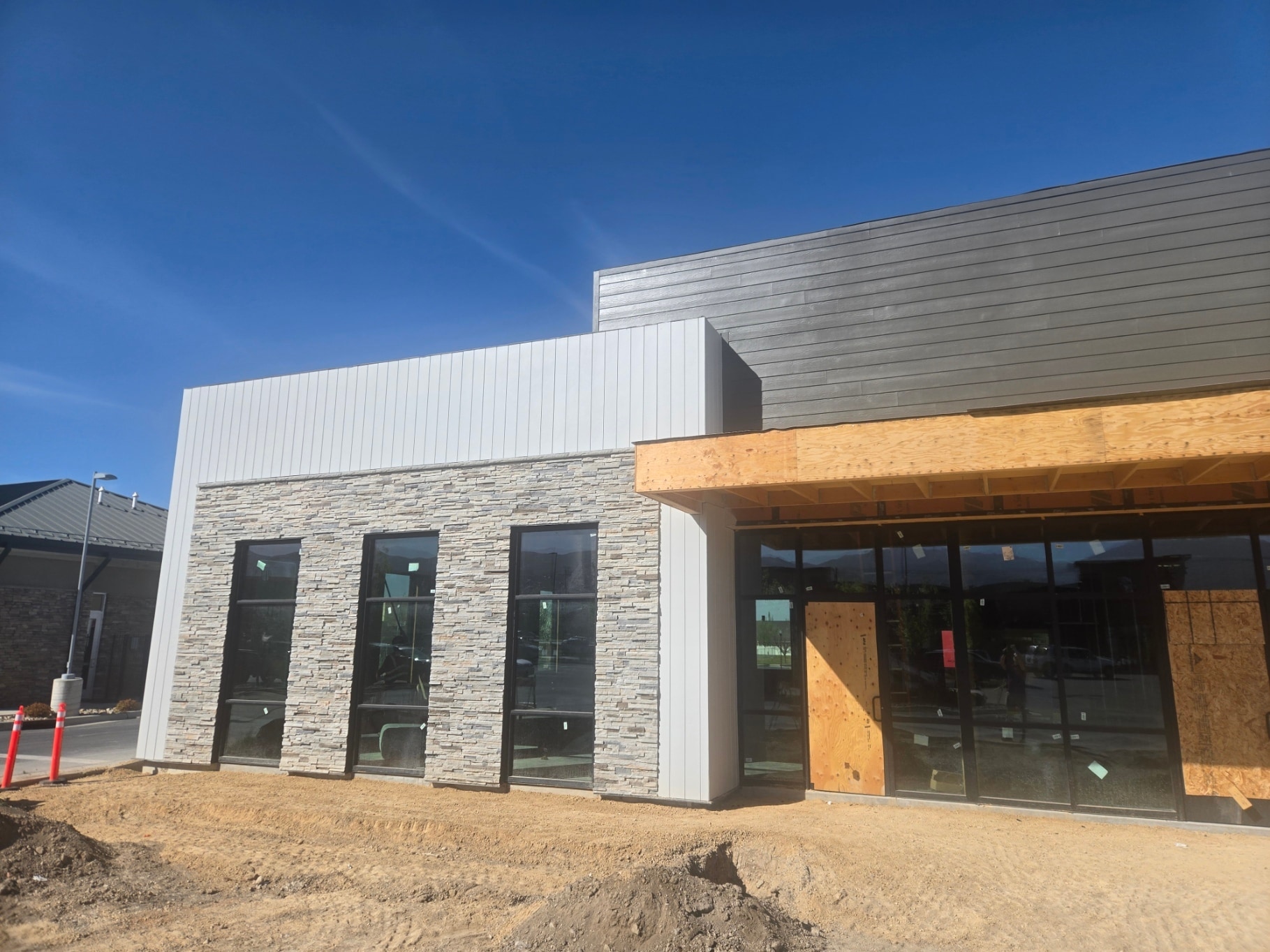 691 Redwood Rd, North Salt Lake, UT à louer Photo intérieure– Image 1 sur 3