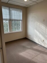 2151 Linglestown Rd, Harrisburg, PA à louer Photo intérieure– Image 2 sur 9