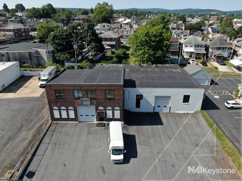 64 Morgantown Rd, Reading, PA à vendre - Photo de l’immeuble – Image 2 sur 17
