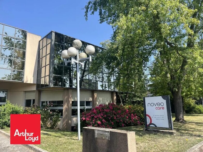 Bureau dans Lucé à vendre - Photo de l’immeuble – Image 2 sur 6