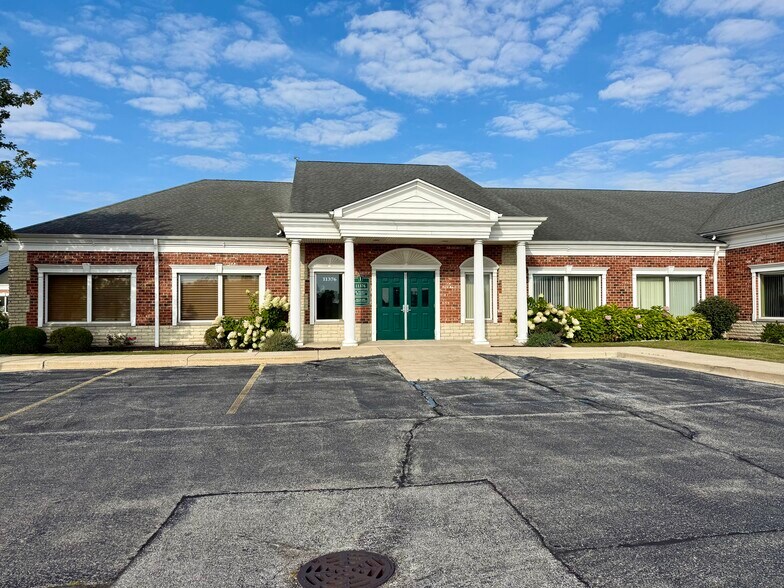 11376 Broadway, Crown Point, IN à louer - Photo de l’immeuble – Image 3 sur 11