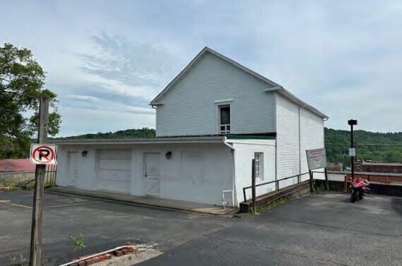 136 E High St, Waynesburg, PA à vendre - Photo de l’immeuble – Image 3 sur 12