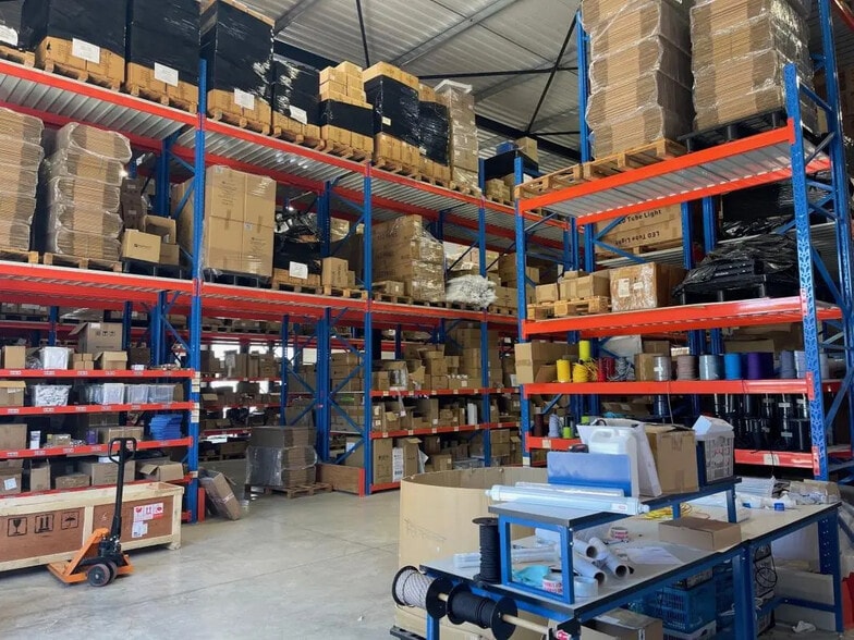 Local d’activités dans Vendargues à louer - Photo de l’immeuble – Image 2 sur 7