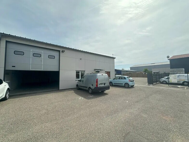 Local d’activités dans Bischheim à louer - Photo de l’immeuble – Image 1 sur 8
