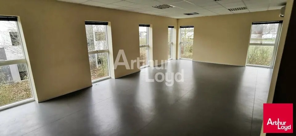 Bureau dans Rennes à louer - Photo de l’immeuble – Image 3 sur 4