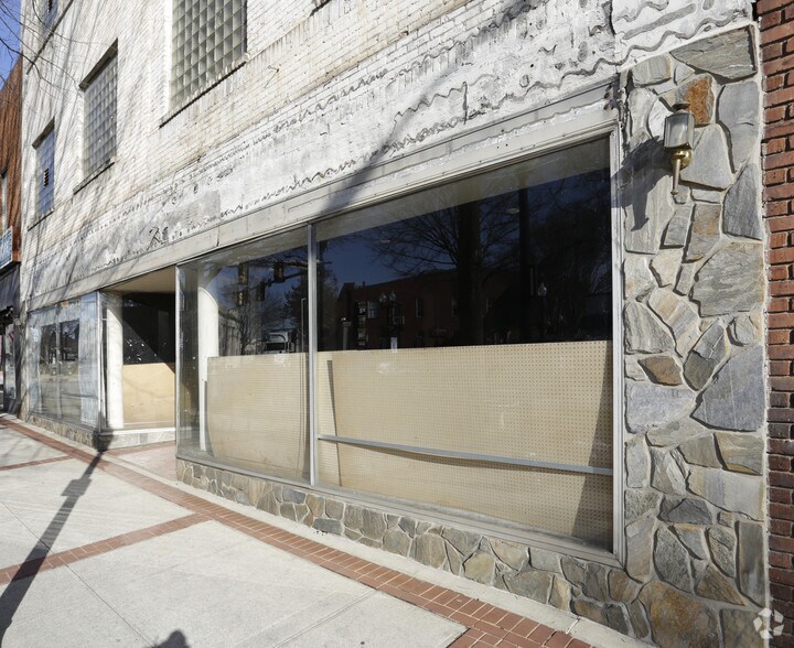 656-658 S Main St, Greenville, SC à vendre - Photo de l’immeuble – Image 2 sur 27