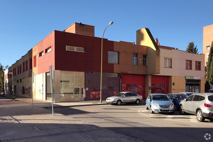 Calle de Luis de Hoyos Sáinz, 174, Madrid, Madrid à vendre - Photo principale – Image 1 sur 2
