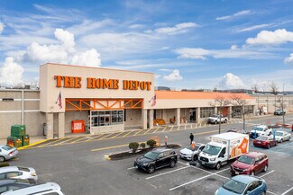 Plus de détails pour 111-555 Universal Dr N, North Haven, CT - Local commercial à louer