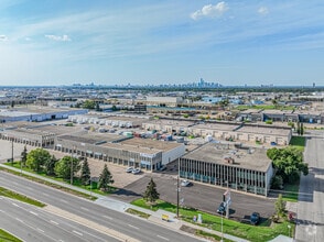 8708-8722 51 Av NW, Edmonton, AB - VUE AÉRIENNE  vue de carte - Image1