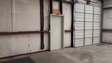 1705 N Main St, Cleburne, TX à louer - Vidéo sur l’annonce professionnelle 