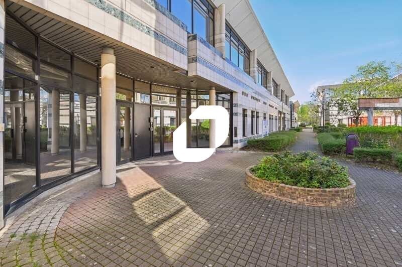 Bureau dans Gennevilliers à vendre - Photo de l’immeuble – Image 2 sur 14