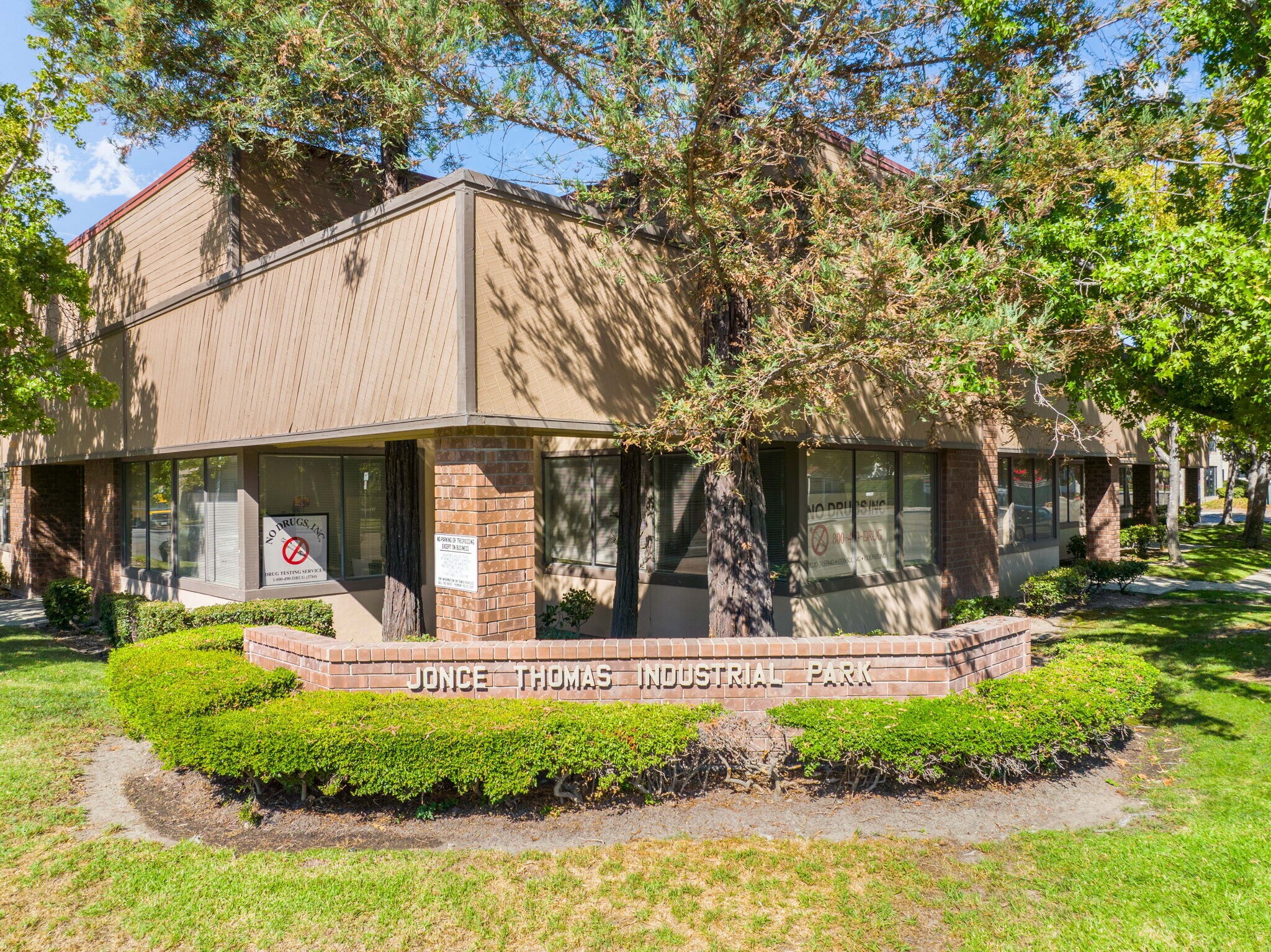 3390 Seldon Ct, Fremont, CA à louer Photo de l’immeuble– Image 1 sur 8