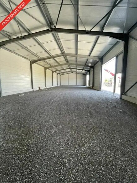 Industriel/Logistique dans Vedène à louer - Photo de l’immeuble – Image 1 sur 4