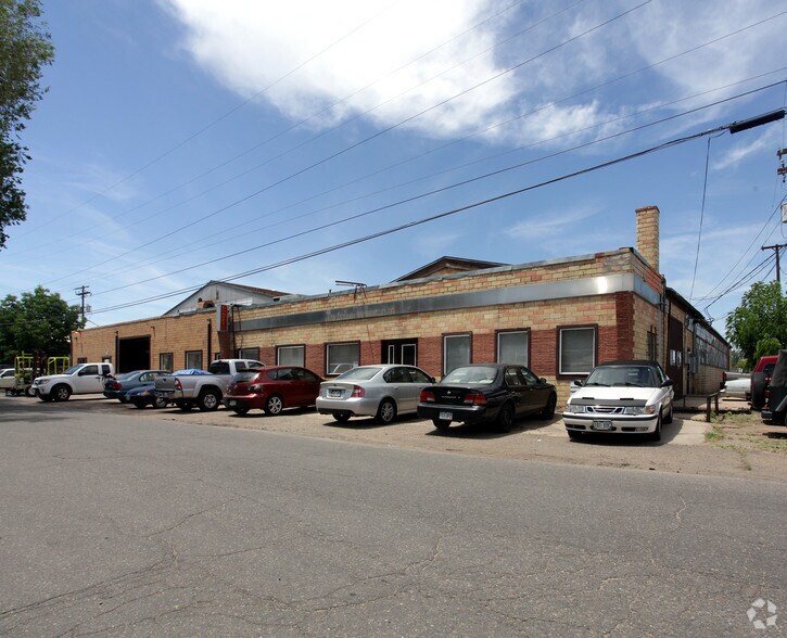 2401 S Delaware St, Denver, CO à louer - Photo de l’immeuble – Image 2 sur 8