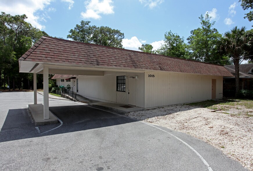 1015 N Stone St, Deland, FL à louer - Photo de l’immeuble – Image 2 sur 5