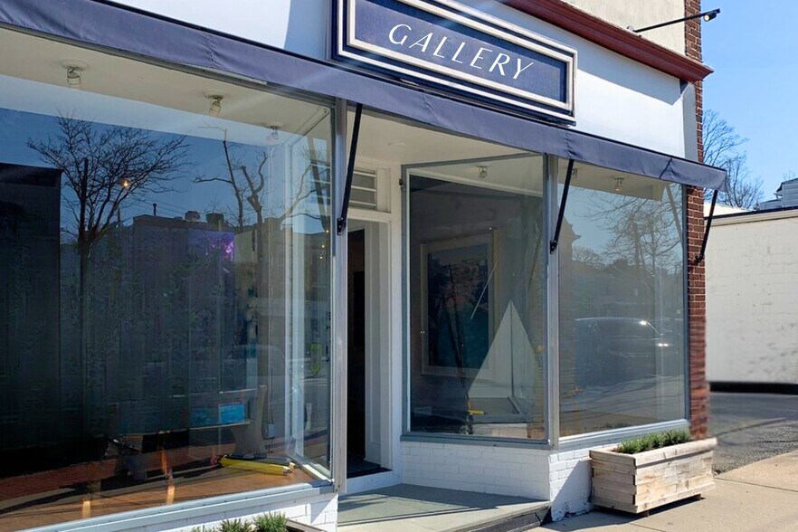 95 Main St, Sag Harbor, NY à louer - Photo de l’immeuble – Image 2 sur 4