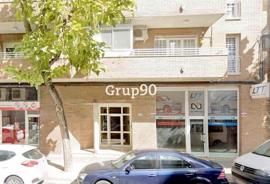 Lleida, LER 25001 - - - Photo intérieure - Image 1 of 9