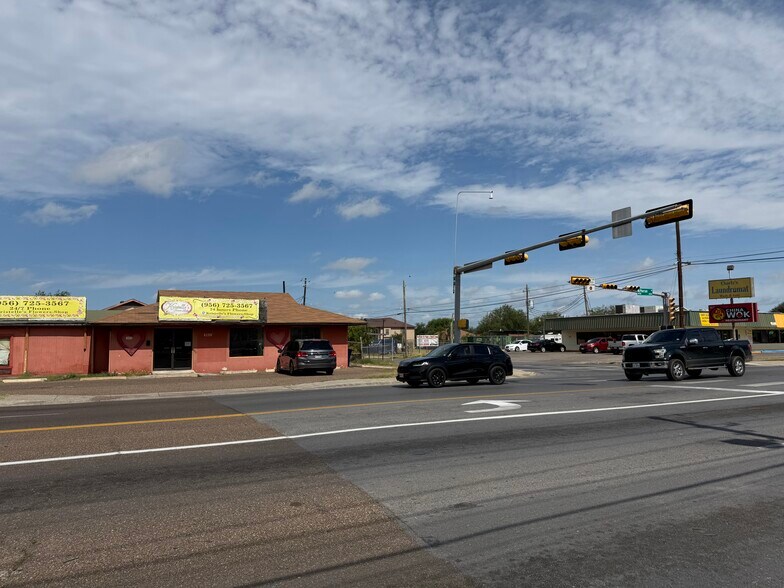 1117-1119 Bustamante St, Laredo, TX à vendre - Photo de l’immeuble – Image 2 sur 15