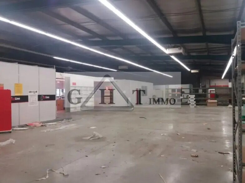 Industriel/Logistique dans Montgeron à vendre - Photo intérieure – Image 1 sur 5