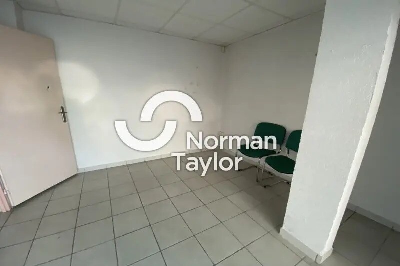 Bureau dans Montpellier à louer - Photo de l’immeuble – Image 3 sur 9