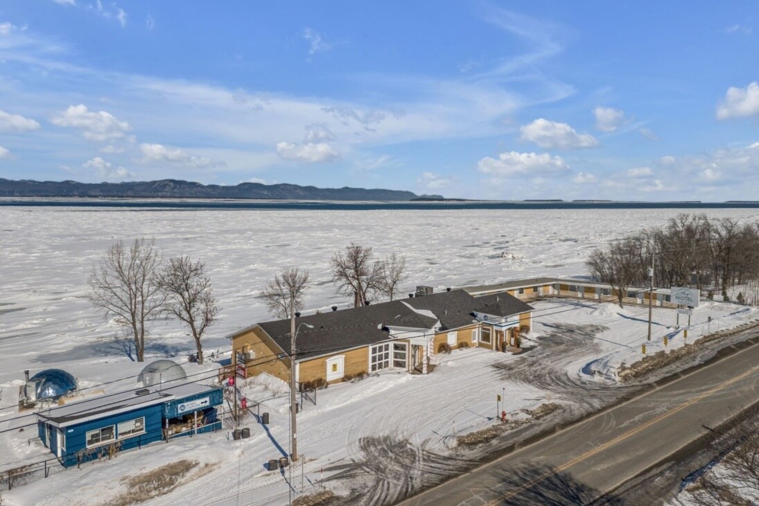 195 Boul Blais E, Berthier-sur-mer, QC à vendre Photo principale– Image 1 sur 9