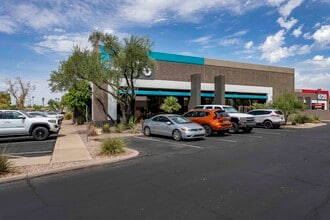 5010 S Ash Ave, Tempe, AZ à louer Photo de l’immeuble– Image 1 sur 7