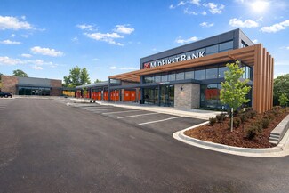 Plus de détails pour 3800 E 15th St, Edmond, OK - Local commercial à louer