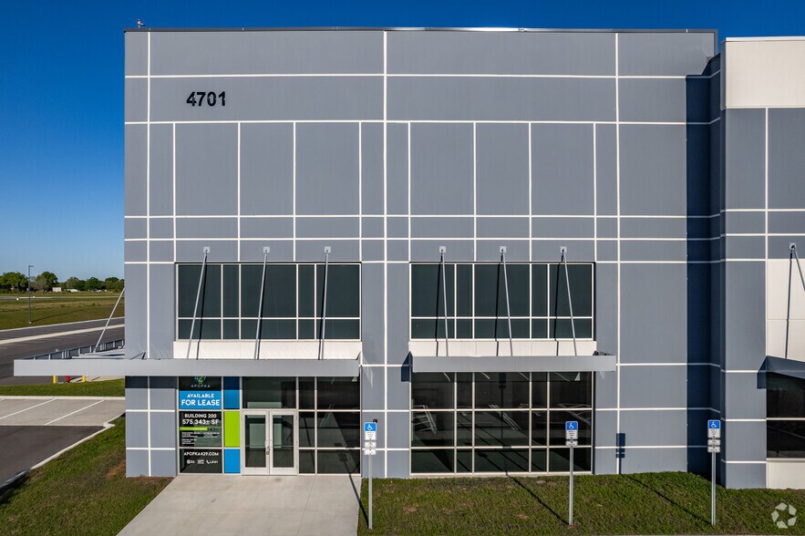 4701 Apopka Logistics Pky, Apopka, FL à louer - Photo de l’immeuble – Image 2 sur 15