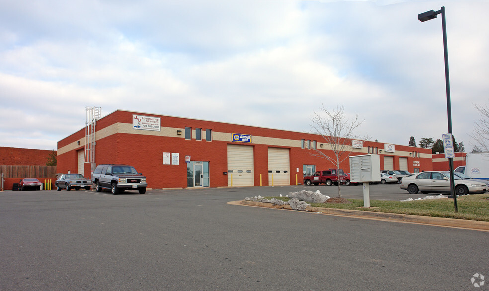 10394-10404 Central Park Dr, Manassas, VA à louer - Photo de l’immeuble – Image 3 sur 5