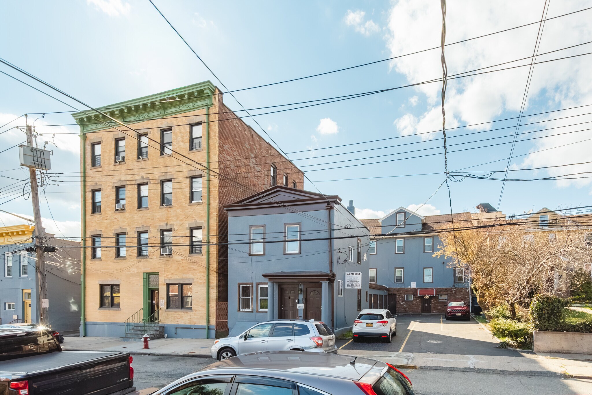 536 N High St, Mount Vernon, NY à vendre Photo de l’immeuble– Image 1 sur 27