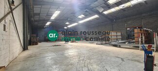 Plus de détails pour Local d'activités à louer