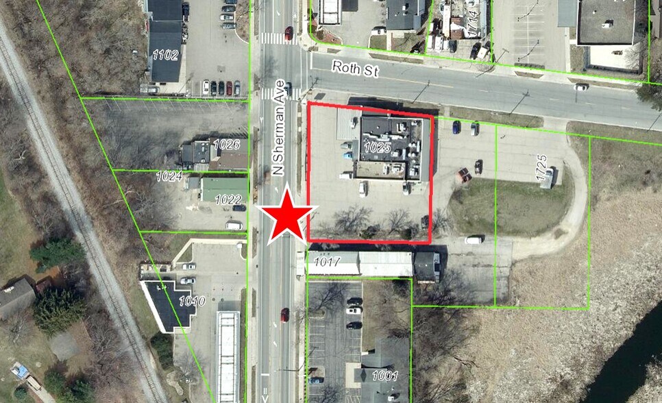 1025 N Sherman Ave, Madison, WI à vendre - Photo principale – Image 1 sur 31