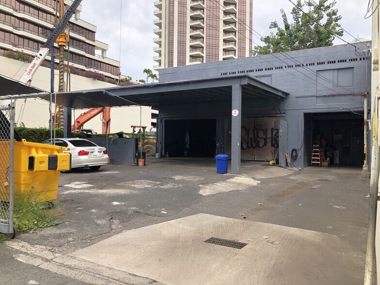 808 Kawaiahao St, Honolulu, HI à louer - Photo de l’immeuble – Image 2 sur 8