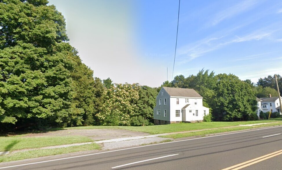 2731 & 2735 Whitney Ave, Hamden portefeuille de 2 biens à vendre sur LoopNet.fr - Photo de l’immeuble – Image 2 sur 2