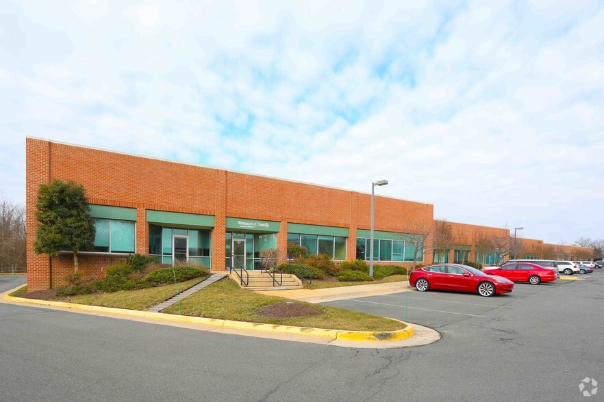 4212 Technology Ct, Chantilly, VA à louer - Photo principale – Image 1 sur 8