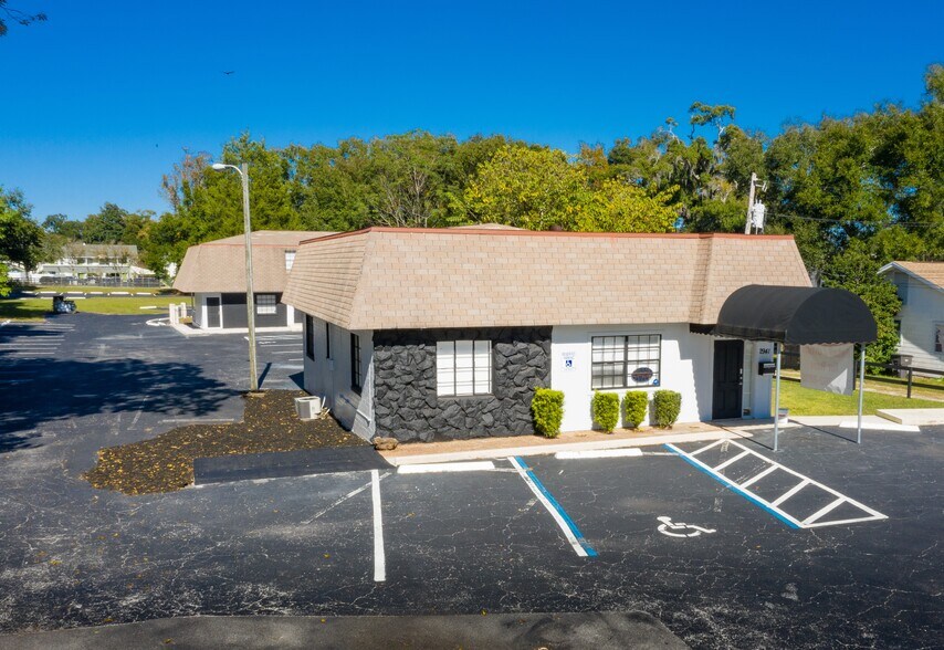 2945 NE 3rd St, Ocala, FL à vendre - Photo de l’immeuble – Image 2 sur 14