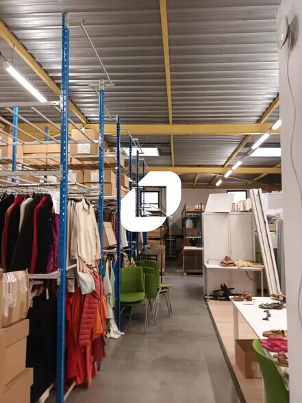 Local d’activités dans Marcq-en-Baroeul à louer - Photo de l’immeuble – Image 3 sur 7