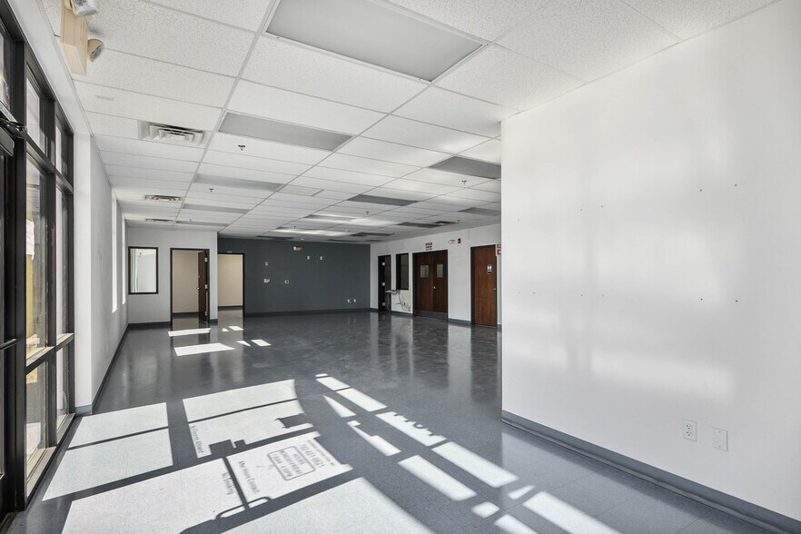 4464 Calimesa St, Las Vegas, NV à louer - Photo intérieure – Image 2 sur 4