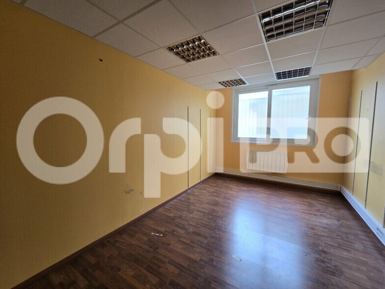 Bureau dans Montlucon à vendre - Photo intérieure – Image 3 sur 4
