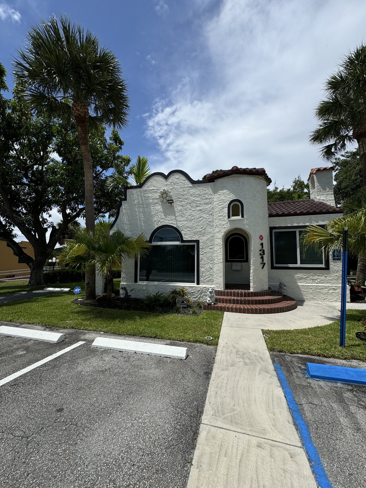 1317 SE 4th Ave, Fort Lauderdale, FL à vendre Photo de l’immeuble– Image 1 sur 12