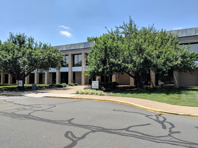 1930 Isaac Newton Sq, Reston, VA à louer - Autre – Image 2 sur 2