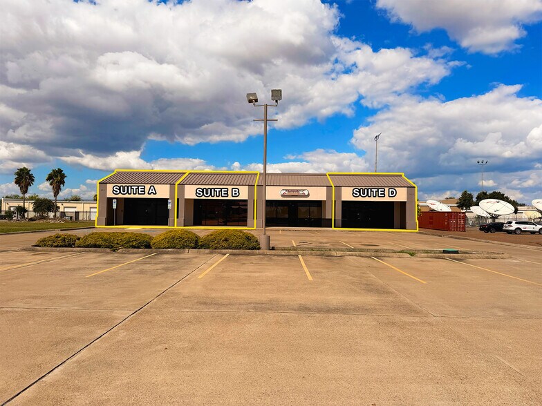 1401 E Hackberry St, McAllen, TX à louer - Photo de l’immeuble – Image 1 sur 7