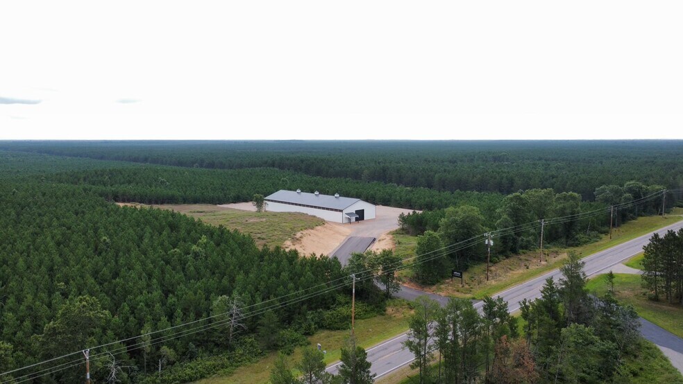 1106 County Road D, Nekoosa, WI à louer - Photo de l’immeuble – Image 2 sur 3