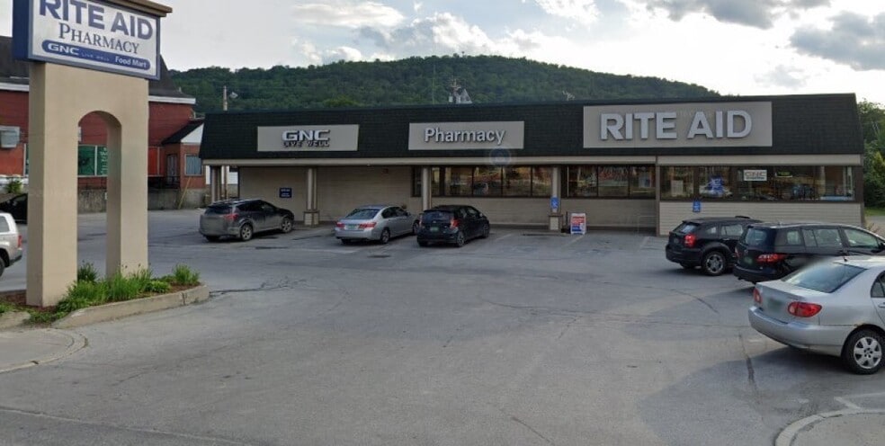 12 N Main St, Randolph, VT à louer - Photo principale – Image 1 sur 5