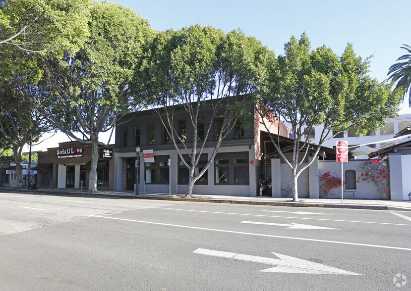 101 W Green St, Pasadena, CA à vendre - Photo principale – Image 1 sur 8