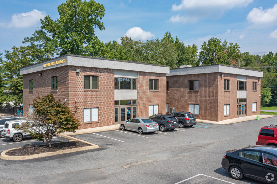 924 Old Harmony Rd, Newark, DE à louer - Photo de l’immeuble – Image 1 sur 11