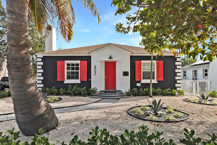 402 Ocean Breeze, Lake Worth Beach, FL à vendre - Photo principale – Image 1 sur 60
