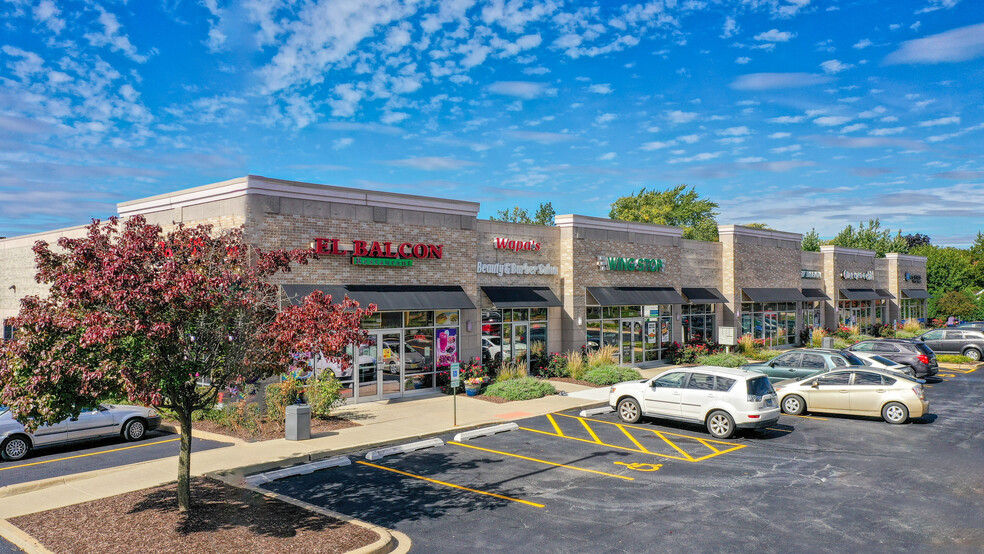 291-319 N Bolingbrook Dr, Bolingbrook, IL à louer - Photo de l’immeuble – Image 3 sur 5
