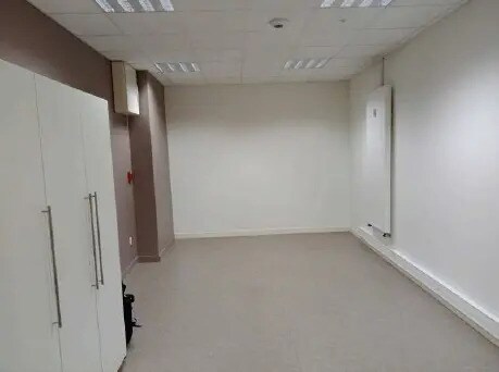 Bureau dans Saint-Rambert-en-Bugey à louer - Photo de l’immeuble – Image 2 sur 8