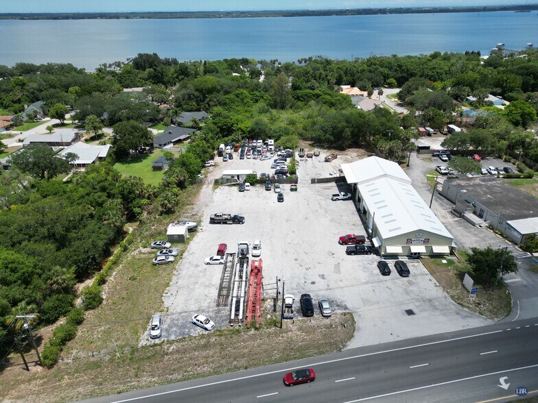 3800 N US Highway 1, Cocoa, FL à louer - Photo de l’immeuble – Image 3 sur 5